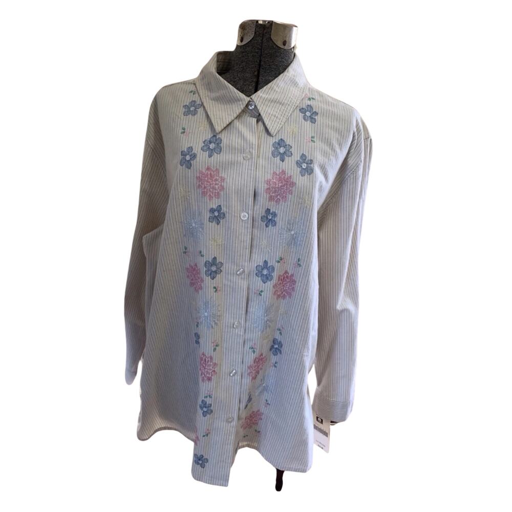 Vintage Classic Elements Striped Button-up Shirt with Floral Embroidery NWT✨